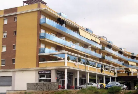 Rehabilitación integral de fachada de edificio residencial en Cunit
